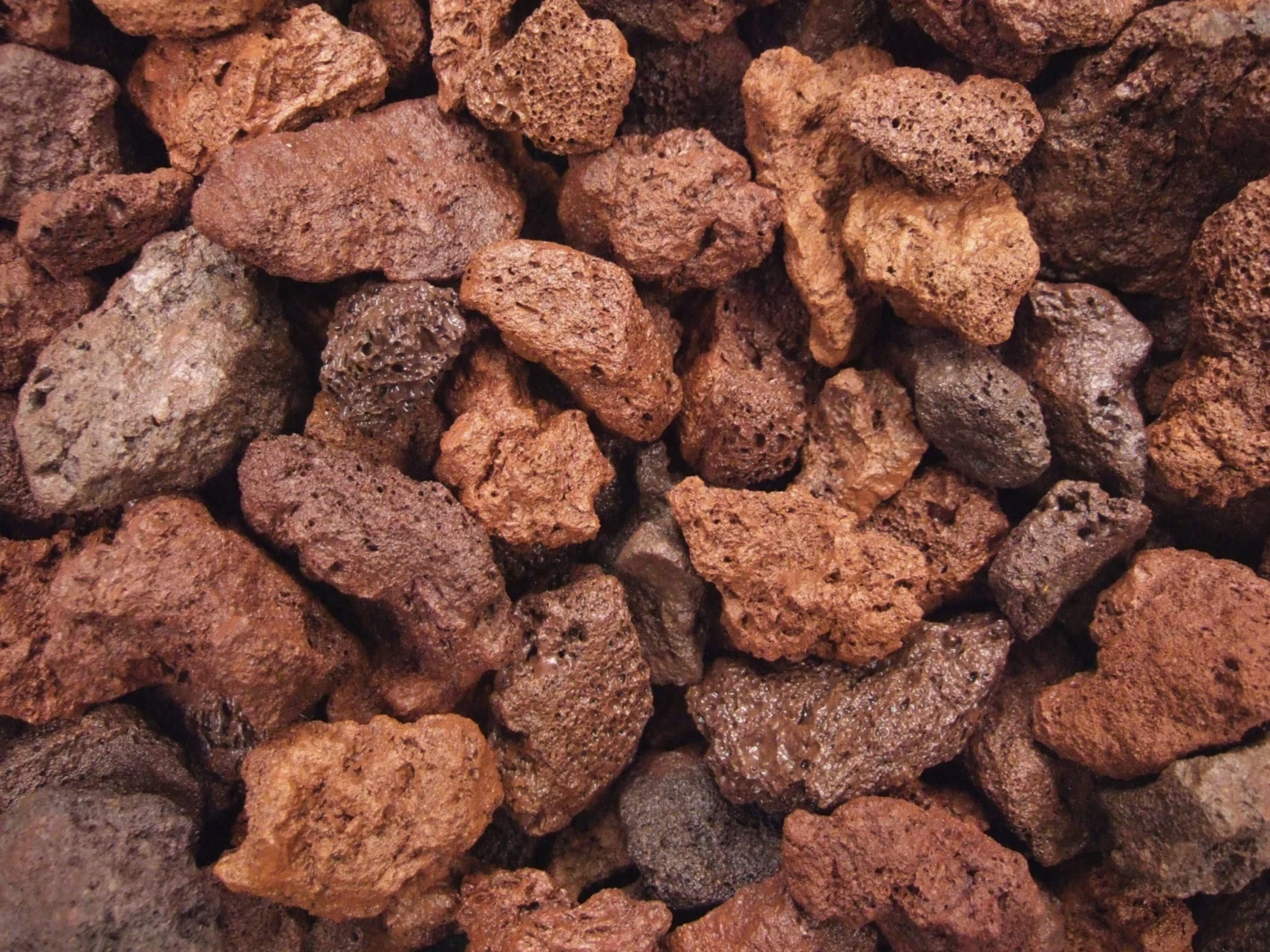 Greensmix Landscaping Rock 0.5-cu ft Red Lava Rock 2 Greensmix Landscaping Rock 0.5-cu ft Red Lava Rock - Image 2