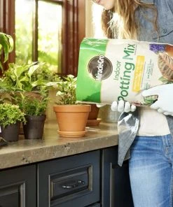 Miracle-Gro Soil & Soil Amendments Indoor 6-Quart Potting Soil Mix 10 Miracle-Gro Soil & Soil Amendments Indoor 6-Quart Potting Soil Mix -Landscaping Online Outlet 08465713