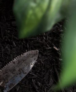 Thing Premium 2-cu ft Black Hardwood Mulch -Landscaping Online Outlet 09224010