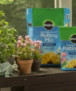 Miracle-Gro Soil & Soil Amendments 16-Quart Potting Soil Mix 7 Miracle-Gro Soil & Soil Amendments 16-Quart Potting Soil Mix -Landscaping Online Outlet 42460242